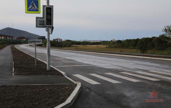 road-lomonos-sep03.jpg