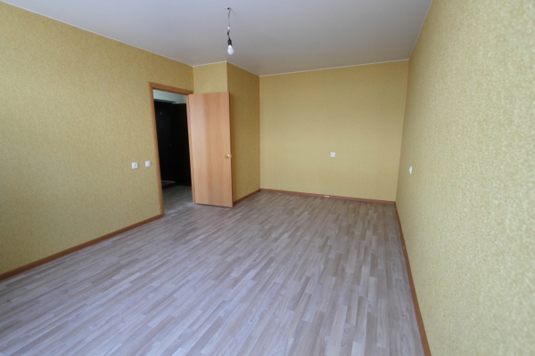 industr-house-dec03.jpg