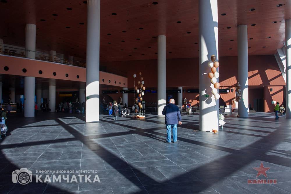 airport-march25-06.jpeg.e6db115057f5b787f1c29a0ade4fd884.jpeg